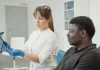 Jak przygotować się do zabiegu implantacji zęba piotrowscybejnarowicz.pl - 302-jak-przygotowac-sie-do-zabiegu-implantacji-zeba.webp