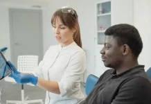 Jak przygotować się do zabiegu implantacji zęba piotrowscybejnarowicz.pl - 302-jak-przygotowac-sie-do-zabiegu-implantacji-zeba.webp